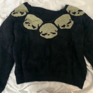 This is a long sleeved sweater